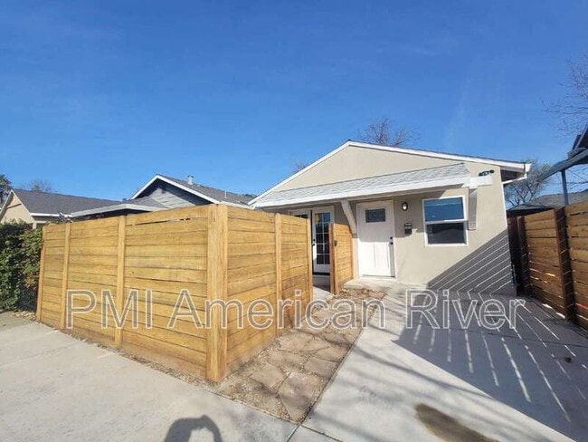 Building Photo - 3825 7th Ave