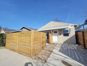 Building Photo - 3825 7th Ave