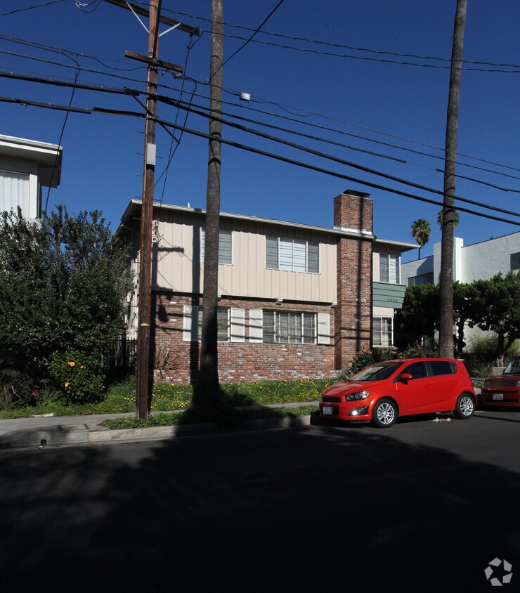 Building Photo - 4569 Finley Ave