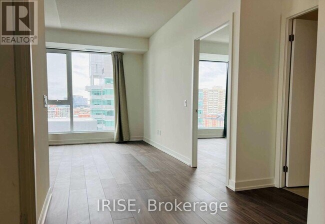 Building Photo - 55 Duke St W