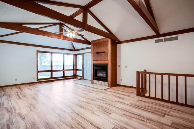 Foto del edificio - 3508 N Clarence St