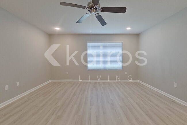 Building Photo - 128 Swallowtail Ln