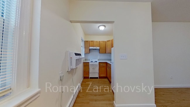 Photo - 2018 Commonwealth Ave Apartment