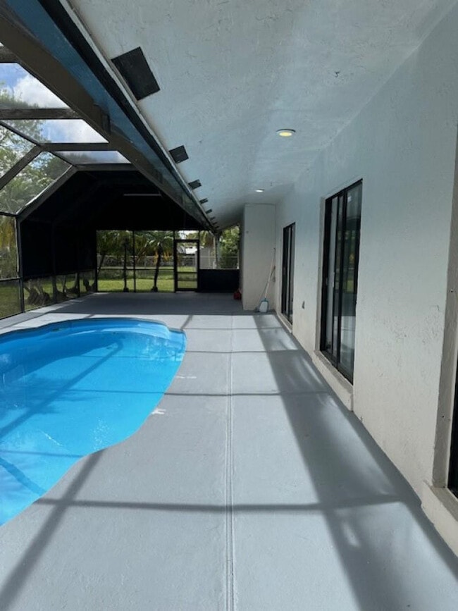 Foto del edificio - 16700 SW 277th St