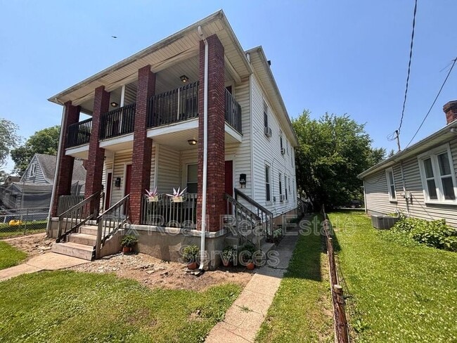 Photo - 624.5 Wicoff St House
