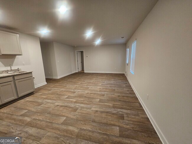 Foto del edificio - 762 Great Oaks Pl