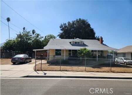 Foto principal - 1170 Center St