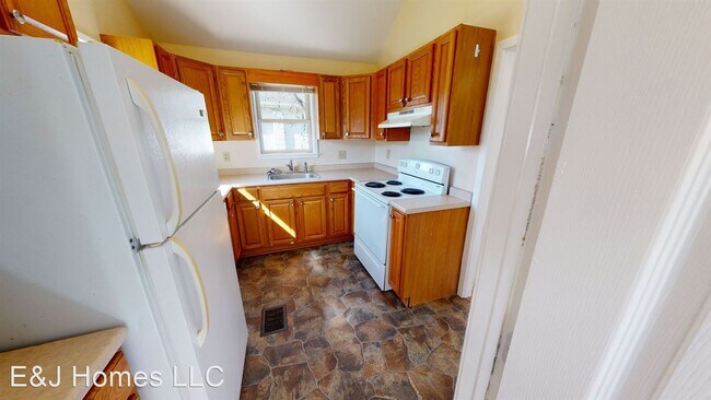 Building Photo - 2 br, 1 bath House - 2703 Wilson Street