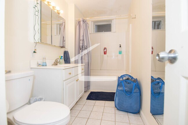 Foto del edificio - Unique and Top-Notch Apartment