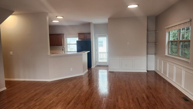 Foto del edificio - 1574 Kessler Ave