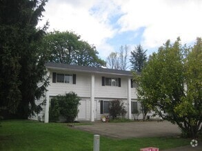 Building Photo - 1756 SE Lilly Pl