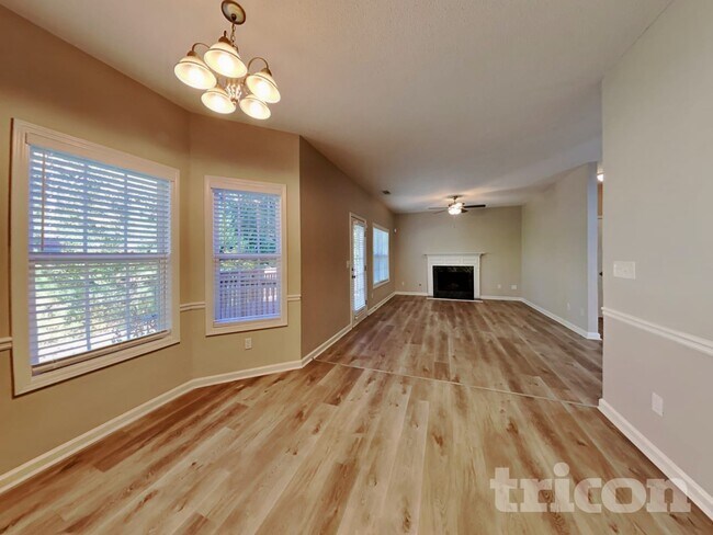 Building Photo - 225 Mels Way