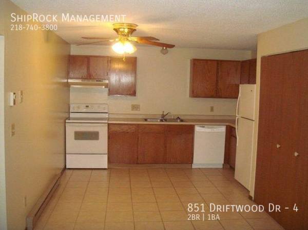Building Photo - 851 Driftwood Dr