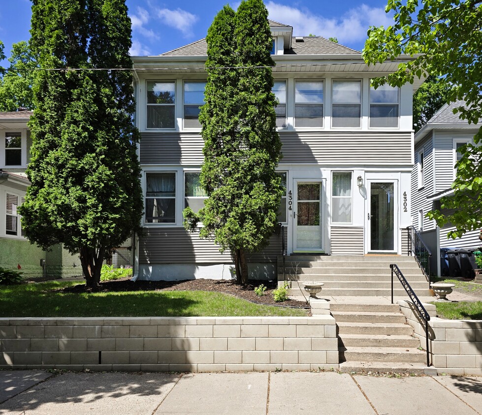 Foto principal - 4302 Colfax Ave S