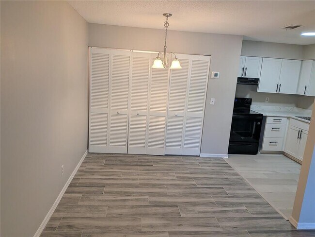 Foto del edificio - 1024 Howell Ave