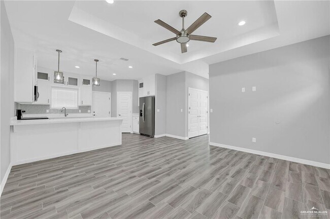 Building Photo - 1318 San Vicente
