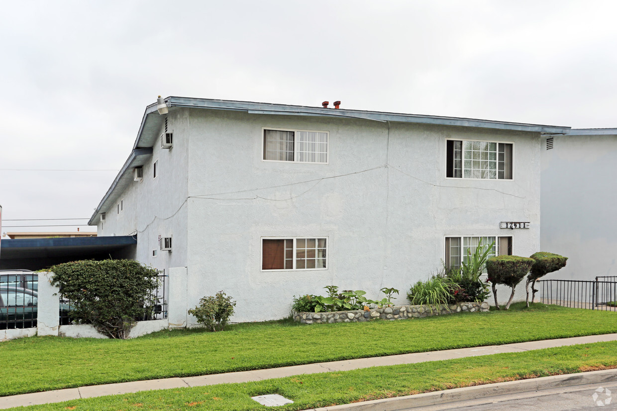 Building Photo - 12611 Sunswept