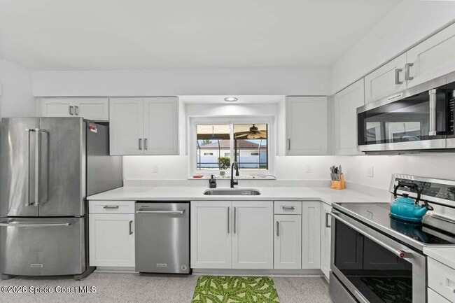 Building Photo - 231 Fifth Ave