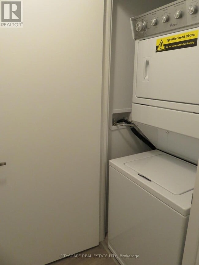 Building Photo - 1410 Dupont St