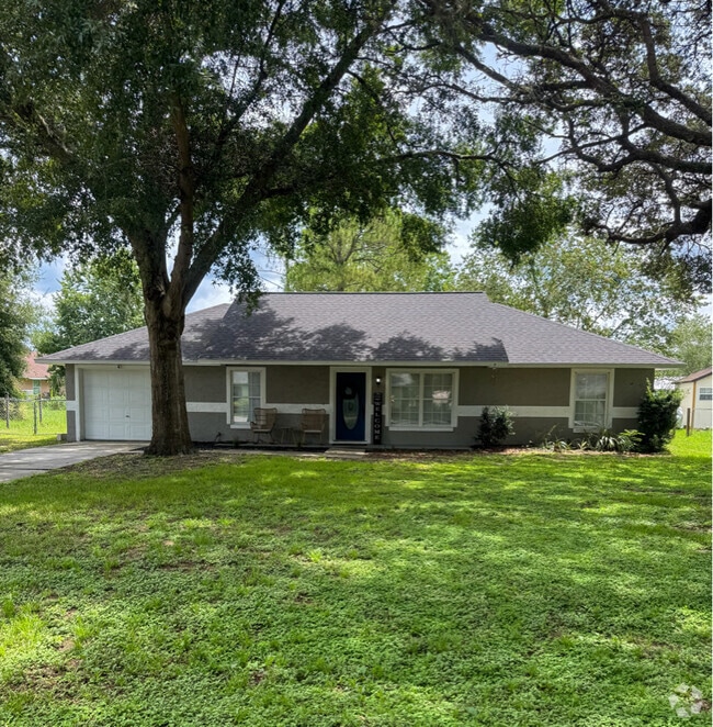 Building Photo - 9731 SW 32nd Ct