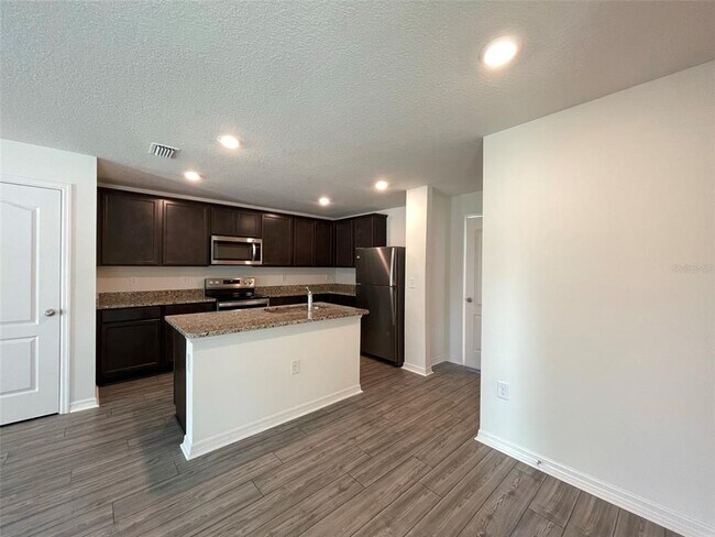Building Photo - 7214 Reunion Ct