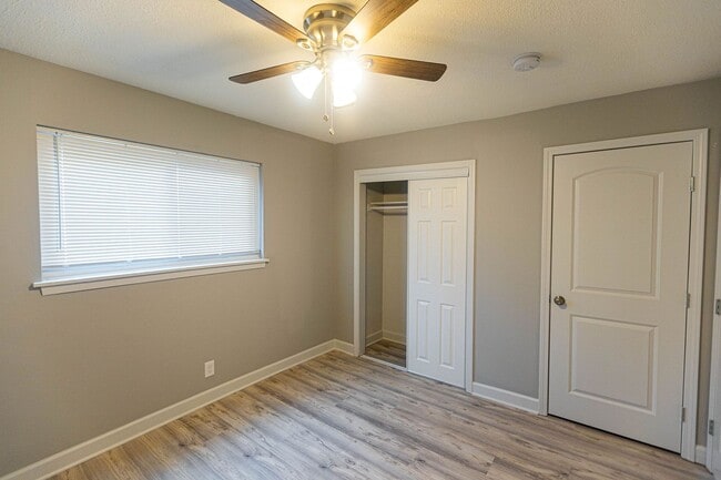 Interior Photo - Shawnee Apartments