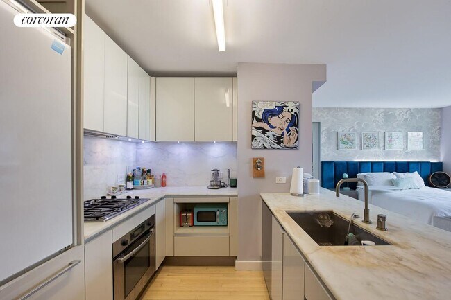 Foto del edificio - 322 W 57th St