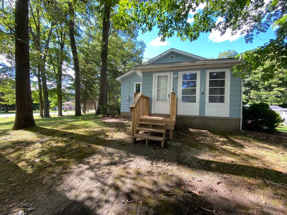 Primary Photo - 188 Cranberry Rd