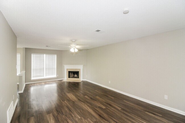 Building Photo - Beautiful Home for Rent in  Barry Farms Ph...