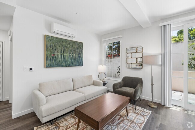 2 habitaciones, 2 baños - 803 pies cuadrados - Sala de estar - El Jardin
