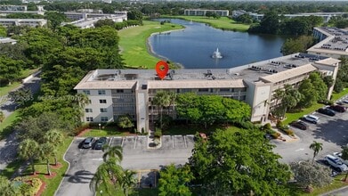 Building Photo - 3205 Portofino D4