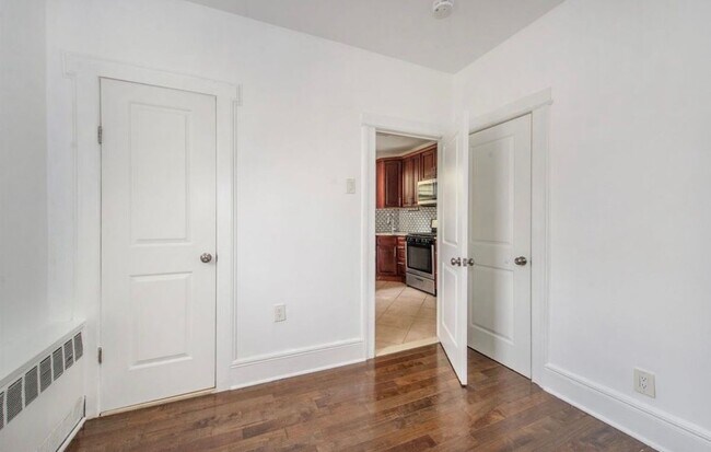 Foto del edificio - 210 Wilkinson Ave