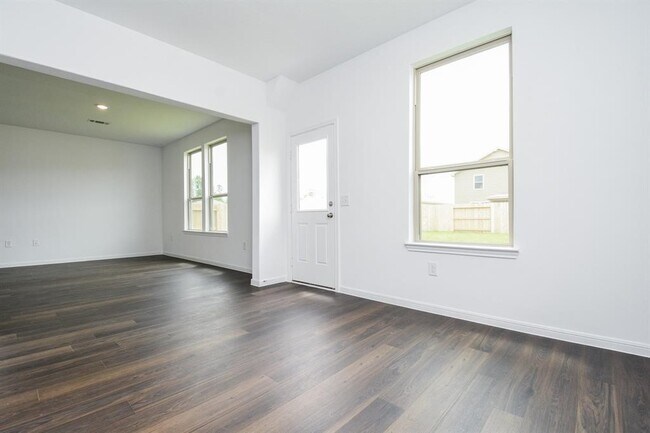 Foto del edificio - 16412 Big Hickory Dr
