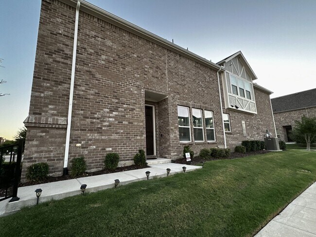 Foto del edificio - 3 Bedroom Townhome in McKinney-Furnished &...