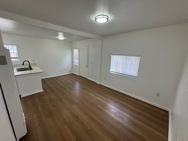 Foto del edificio - 751 E 76th Pl