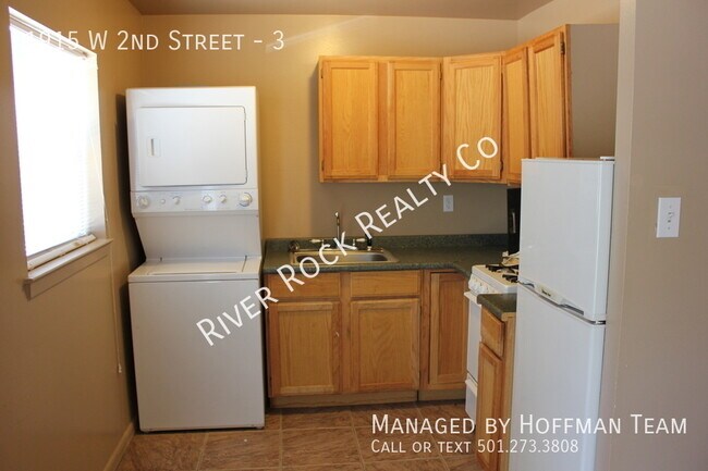 Building Photo - 1915 W 2nd St