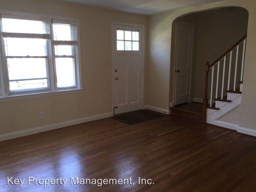 Building Photo - 214 Medwick Garth E