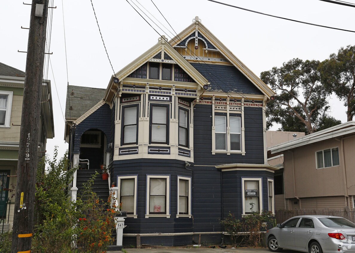 Primary Photo - 545 66th St