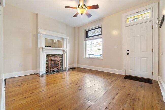 Building Photo - 414 Fisk St