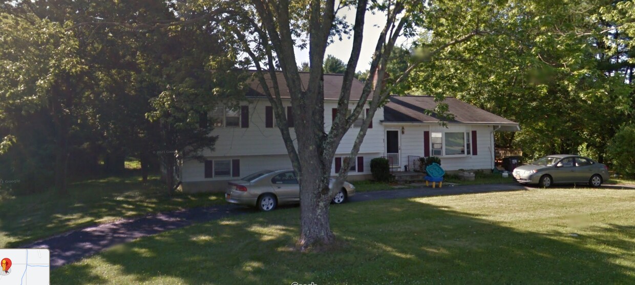 10 Edgewood Dr, New Paltz, NY 12561 House Rental in New Paltz, NY