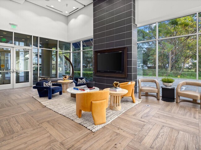 Building Photo - Skyhouse Orlando