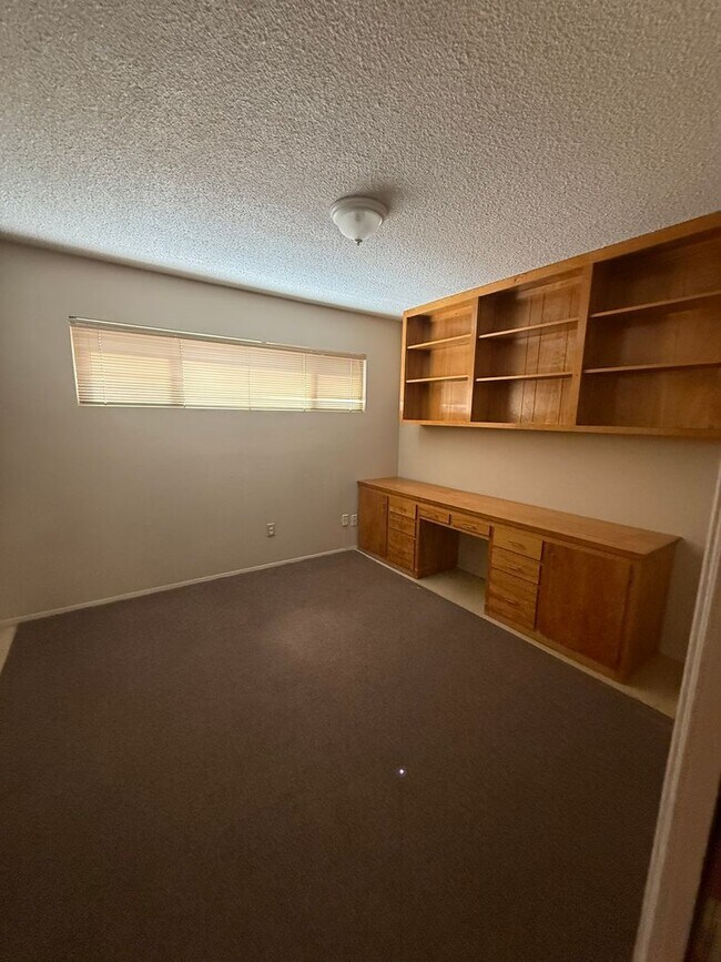 Foto del edificio - Charming Bakersfield Home with Modern Upgr...