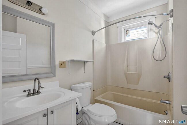 Foto del edificio - 361 Ridgefield Ave