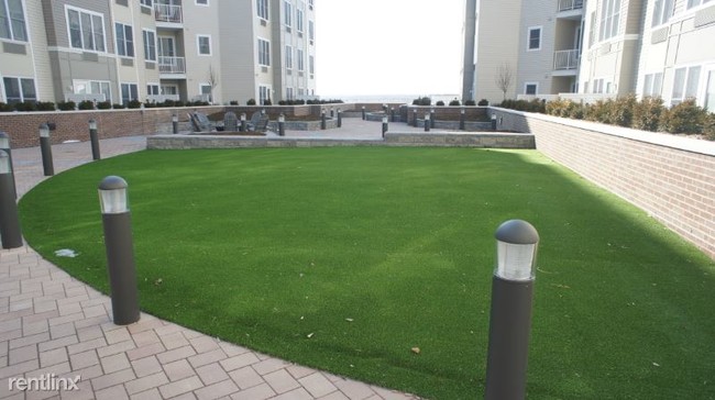 Building Photo - 300 Sheraton Plaza Dr