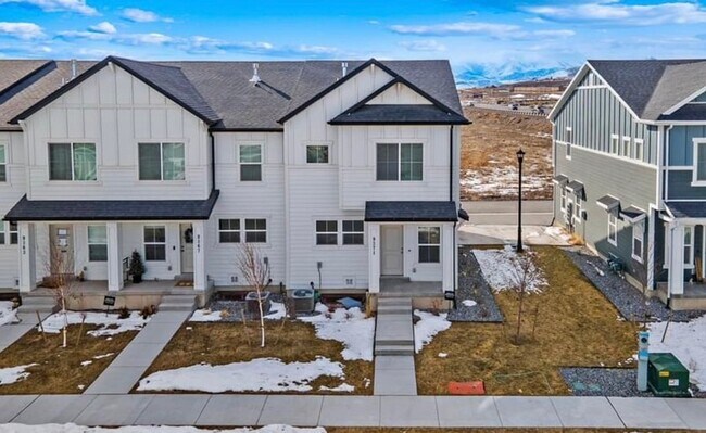 Foto del edificio - 9352 N Vernham Ln