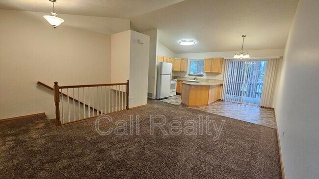 Building Photo - 1217 E Chantel Dr