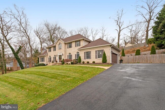 Foto del edificio - 5220 Clinton Rd