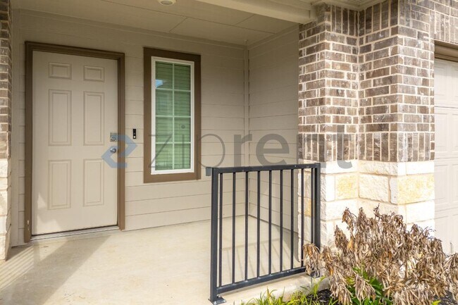 Building Photo - Unit