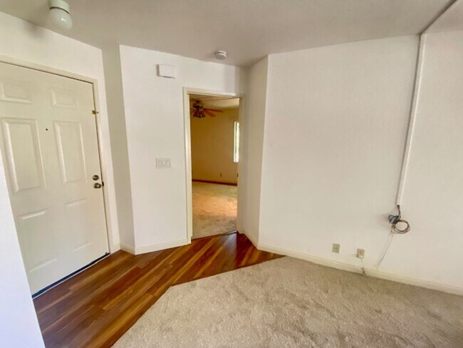 Foto del edificio - Affordable Move In Ready S. Vasco Condo
