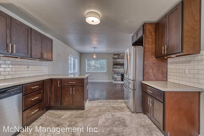 Building Photo - 3 br, 1.5 bath House - 9321 Crescent Valle...